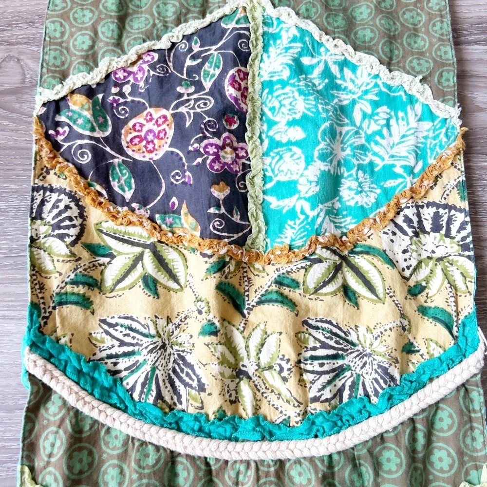 Pier 1 Imports Patchwork Quilted Art Deco Boho Bohemian Floral‎ Table Runner